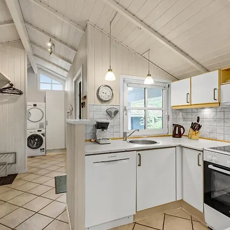 Cozy In With Kitchen Hemmet